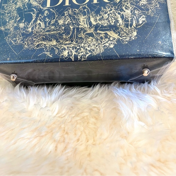 Dior Tote Shopping Tote with PVC Cover & Crossbody Chain Star Dior Star Charm - Picture 9 of 11